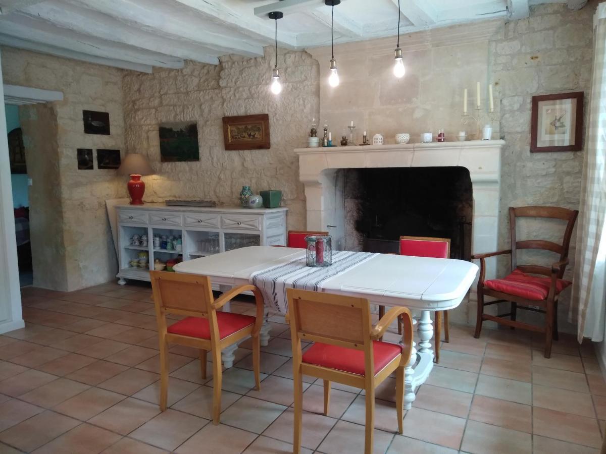 Chambres D'Hotes Du Noisillet Cinais Zewnętrze zdjęcie