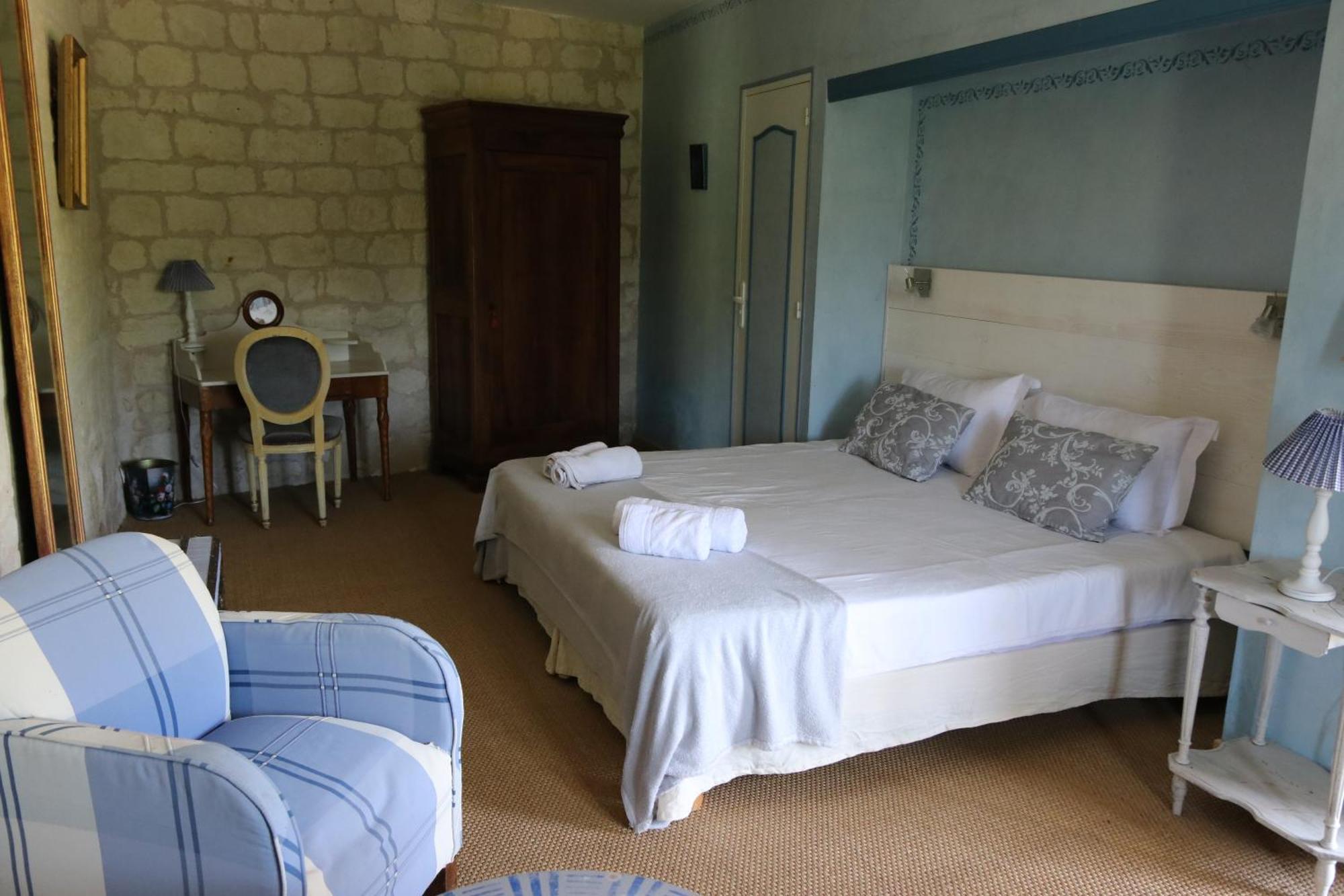 Chambres D'Hotes Du Noisillet Cinais Zewnętrze zdjęcie
