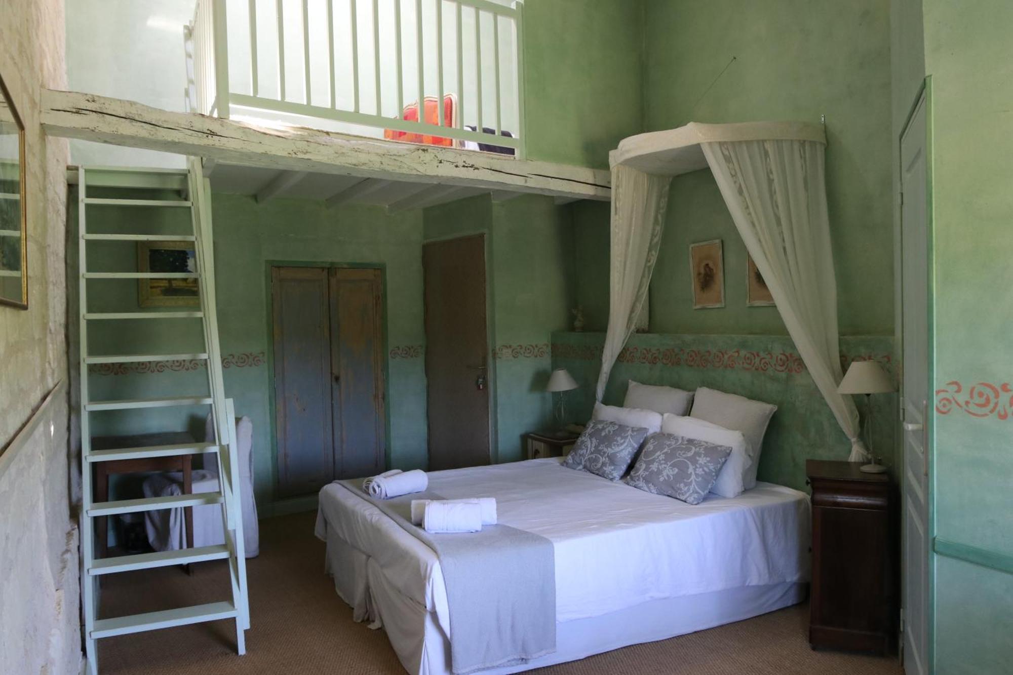 Chambres D'Hotes Du Noisillet Cinais Zewnętrze zdjęcie